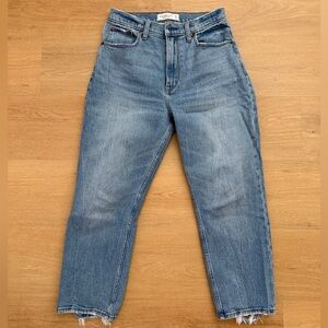 A&F Curve Love Ultra High Rise Ankle Straight Jean